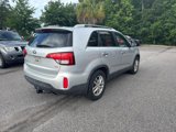 Used 2014 Kia Sorento LX w/ Premium Package image 4