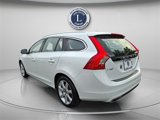 Used 2017 Volvo V60 T5 Platinum image 4