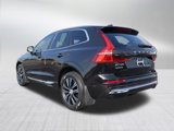 Used 2022 Volvo XC60 B6 Inscription image 5