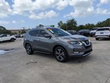 Used 2020 Nissan Rogue SV w/ Sun & Sound Touring Package image 2
