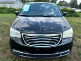 Used 2014 Chrysler Town & Country Touring image 2