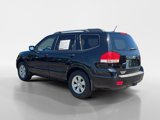 Used 2009 Kia Borrego LX w/ Convenience Pkg image 3