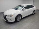 Used 2017 Toyota Camry LE image 2