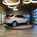 Used 2018 Chevrolet Equinox Premier image 3
