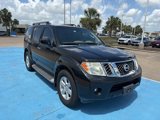 Used 2009 Nissan Pathfinder SE image 3