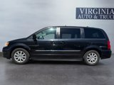 Used 2014 Chrysler Town & Country Touring image 4