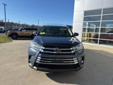 Used 2018 Toyota Highlander Limited image 2