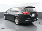 Used 2022 Chrysler Voyager LX image 4