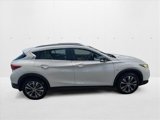 Used 2018 INFINITI QX30 Premium image 4