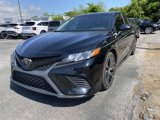 Used 2020 Toyota Camry SE image 2