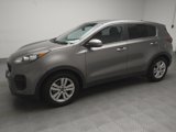 Used 2018 Kia Sportage LX image 2