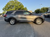 Used 2022 Ford Explorer XLT image 2