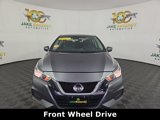 Used 2021 Nissan Versa SV image 2