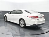 Used 2018 Toyota Camry LE image 3