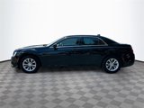 Used 2018 Chrysler 300 Touring image 4