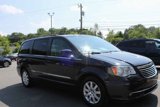 Used 2013 Chrysler Town & Country Touring image 3