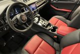 New 2025 Porsche Macan image 4