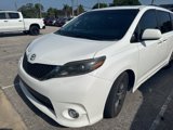 Used 2015 Toyota Sienna SE image 2