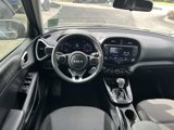 Used 2022 Kia Soul LX image 2
