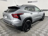 Used 2024 Chevrolet Trax ACTIV w/ Sunroof Package image 5