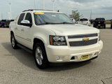 Used 2013 Chevrolet Avalanche LTZ image 3