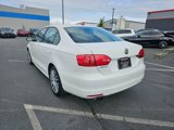 Used 2014 Volkswagen Jetta SE image 3