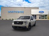 New 2025 Ford Maverick Lariat w/ Black Appearance Package image 3