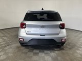 Used 2022 Hyundai Venue SE image 4