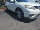 Used 2015 Nissan Rogue SL image 3