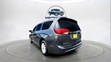 Used 2018 Chrysler Pacifica Touring-L Plus image 6