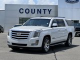 Used 2016 Cadillac Escalade ESV Luxury image 2