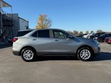 Used 2023 Chevrolet Equinox LT image 2