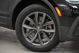 Used 2022 Volkswagen Tiguan SE image 3