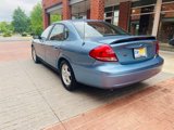 Used 2005 Ford Taurus SE image 3
