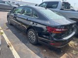 Used 2019 Volkswagen Jetta SEL w/ Cold Weather Package image 4