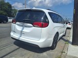 Used 2020 Chrysler Pacifica Touring-L w/ Premium Audio Group image 4