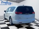 Used 2023 Chrysler Voyager LX image 3