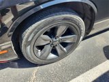 Used 2018 Dodge Challenger SXT image 5