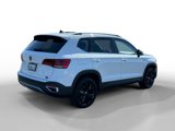 Used 2023 Volkswagen Taos SE w/ Black Wheel Package image 5