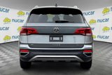 Certified 2022 Volkswagen Taos SE image 5