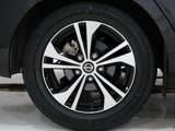 Used 2022 Nissan Sentra SV image 3