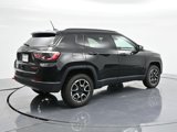 Used 2024 Jeep Compass Trailhawk image 5