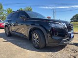 Used 2022 Nissan Pathfinder SV image 2