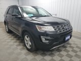 Used 2017 Ford Explorer XLT image 4