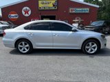 Used 2013 Volkswagen Passat TDI SE image 2