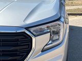 Used 2022 GMC Terrain SLE w/ Driver Convenience Package image 5
