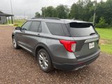 Used 2022 Ford Explorer XLT w/ Equipment Group 202A image 5