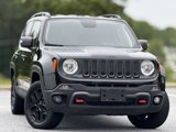 Used 2018 Jeep Renegade Trailhawk image 3