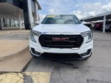 Used 2024 GMC Terrain SLE image 2