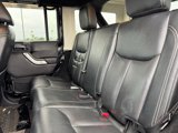 Used 2015 Jeep Wrangler Unlimited Rubicon image 4